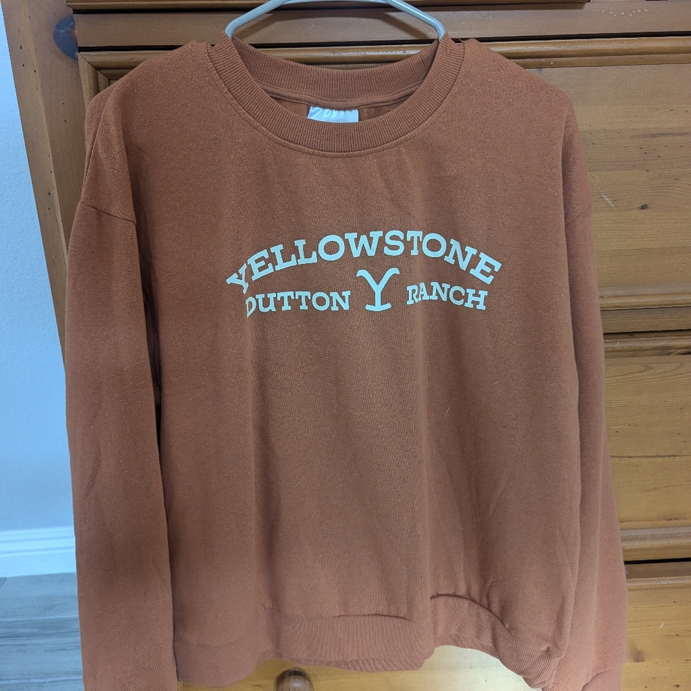 YELLOWSTONE RANCH sweatshirt